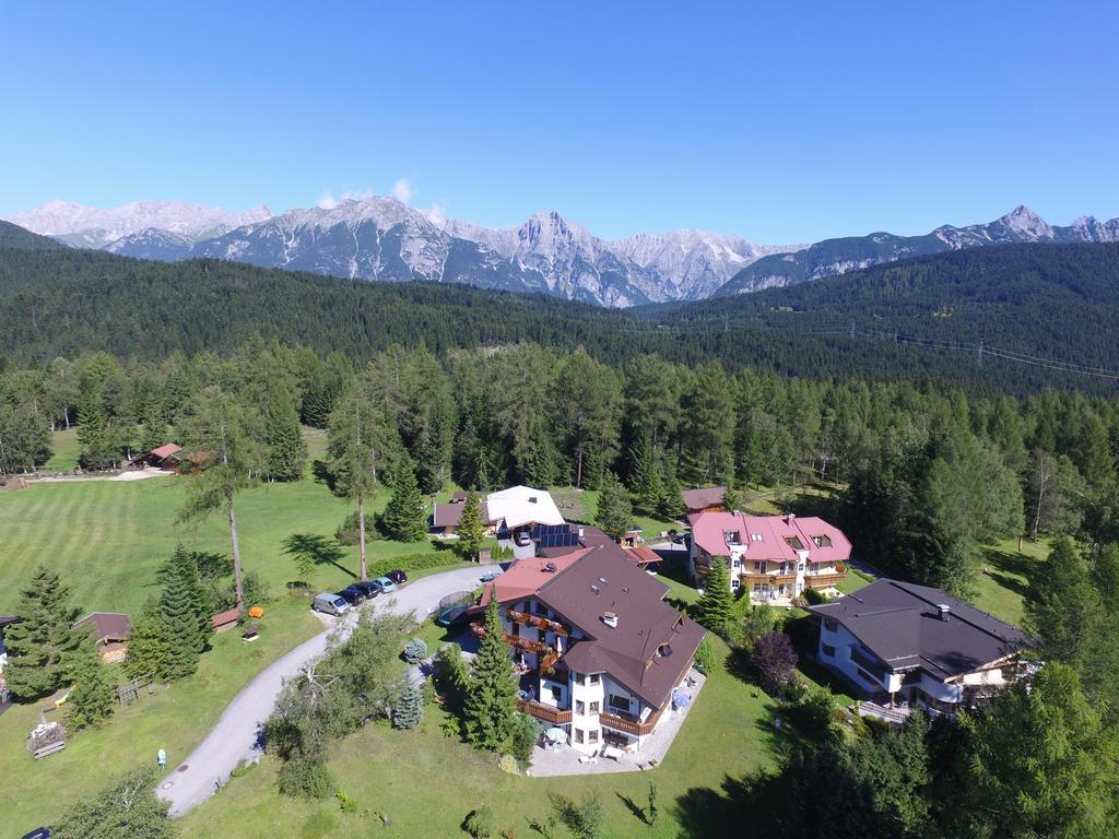 Landhaus Charlotte Am Geigenbuehel -Apartments Seefeld in Tirol Exterior foto