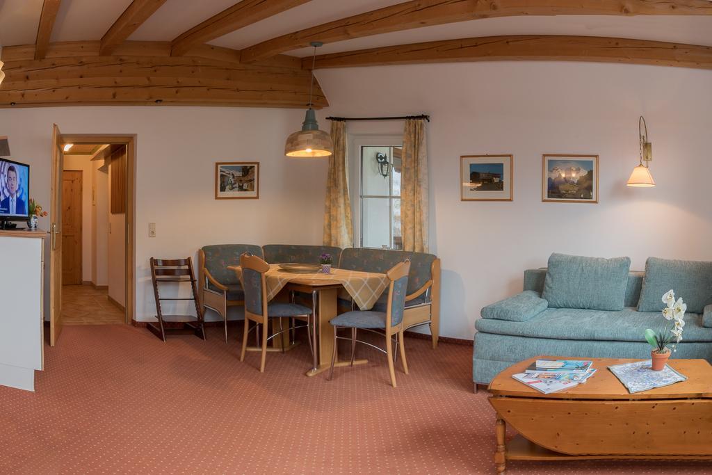Landhaus Charlotte Am Geigenbuehel -Apartments Seefeld in Tirol Exterior foto